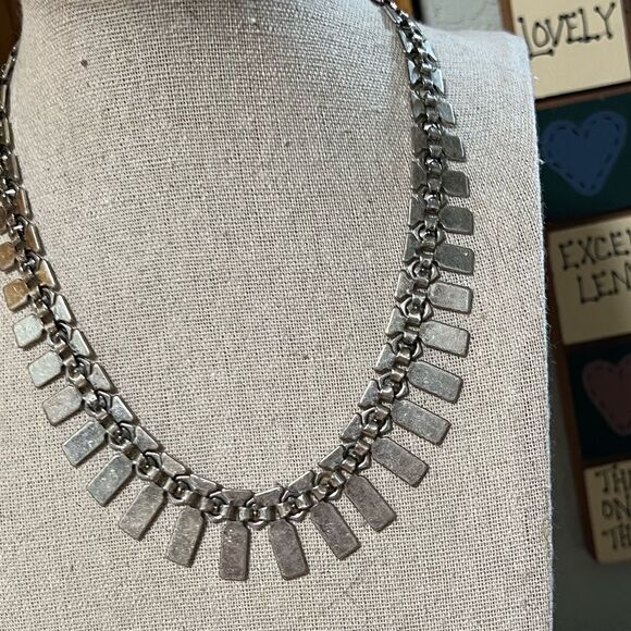 Premier Designs Silver Statement Necklace with Crystal Embellishments PDNK#2 - Picture 5 of 9